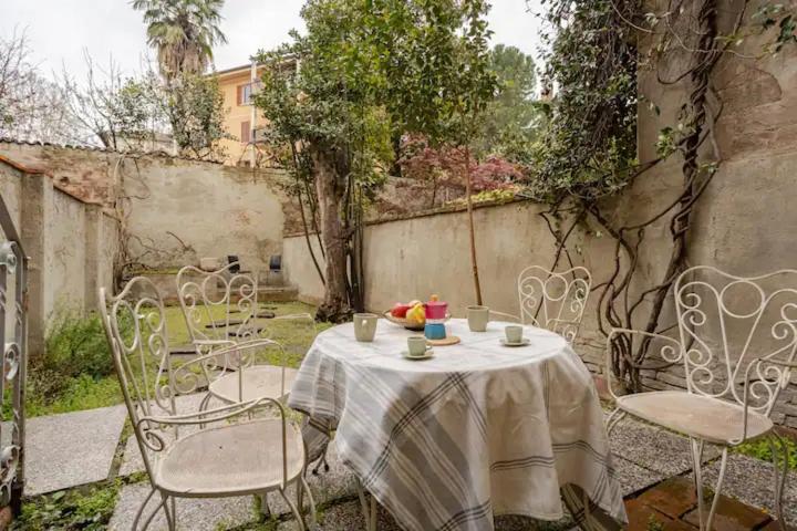 Appartamento Con Giardino Bologna Exterior photo
